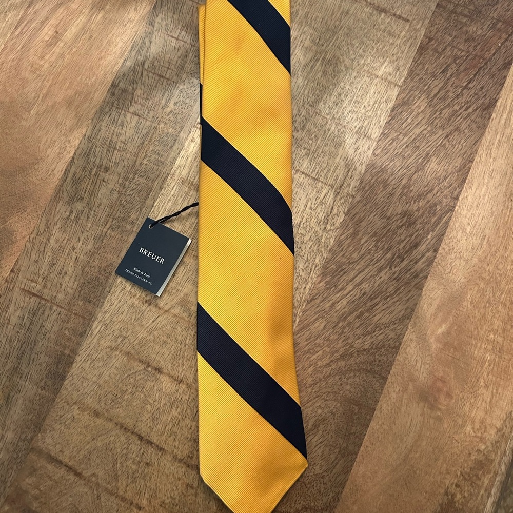 Breuer 100% silk Yellow and navy Striped Men's Tie